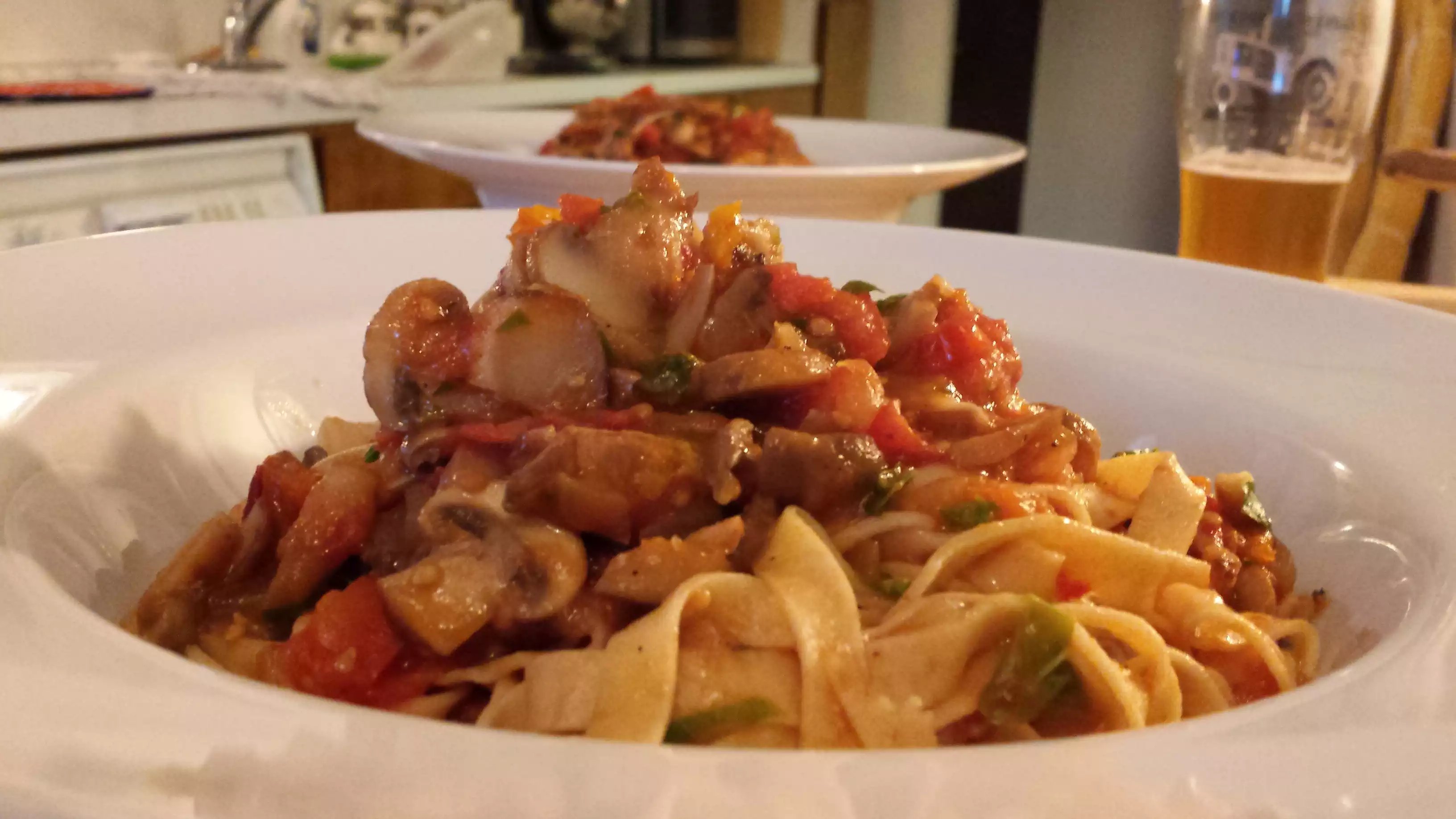 Fresh chunky tomato sauce with mushrooms Digestables